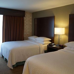 One-Bedroom Suite Two Queen Beds Hearing Access or Non-Smoking